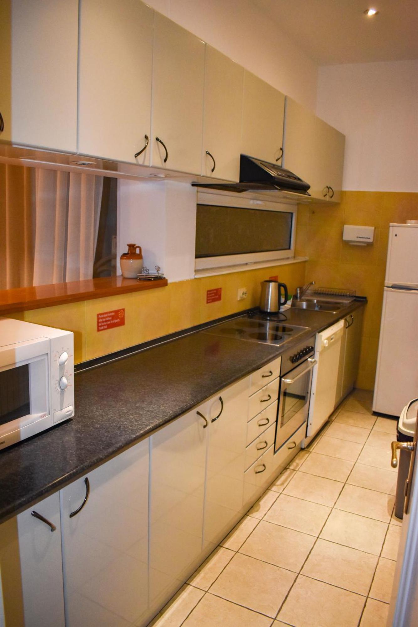 Sun Hostel Belgrade Exterior photo