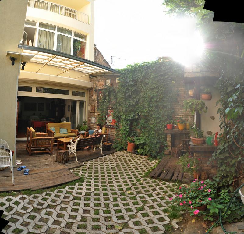 Sun Hostel Belgrade Exterior photo